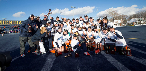 SU Field Hockey Team celebrating their national championship win