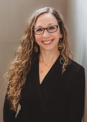 Erin Althen headshot